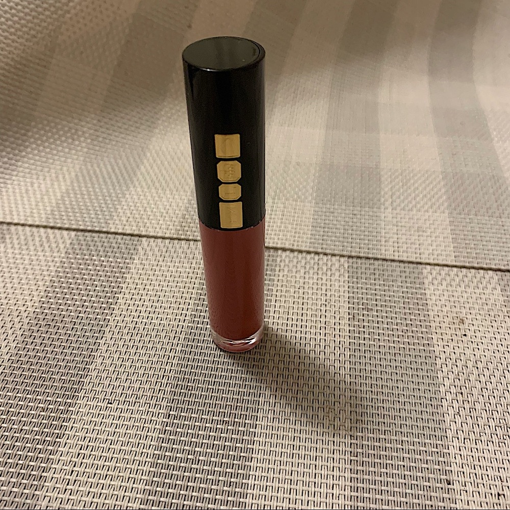 Pat McGrath lust gloss “ Flesh 6”